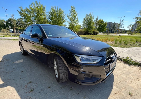 Audi A4 cena 84000 przebieg: 147000, rok produkcji 2019 z Warszawa małe 631
